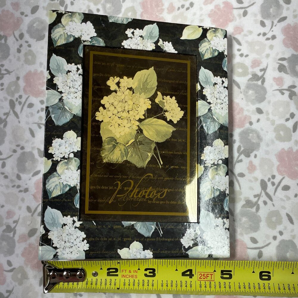 Small Floral Photo Album for 4x6" photos - 48 dual sided plastic pages
